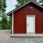 Elegant Lakeside House With Sauna & Jacuzzi فيلة Lohja