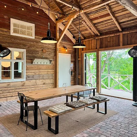 Willa Elegant Lakeside House With Sauna & Jacuzzi