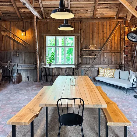 Elegant Lakeside House With Sauna & Jacuzzi Willa *