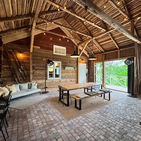 Elegant Lakeside House With Sauna & Jacuzzi Villa Lohja