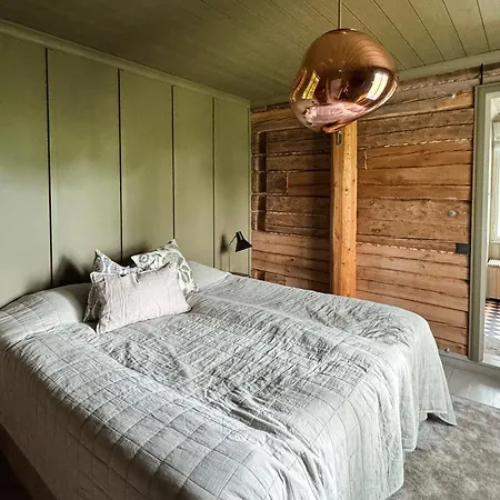 Willa Elegant Lakeside House With Sauna & Jacuzzi