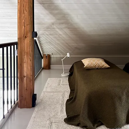 Elegant Lakeside House With Sauna & Jacuzzi Lohja