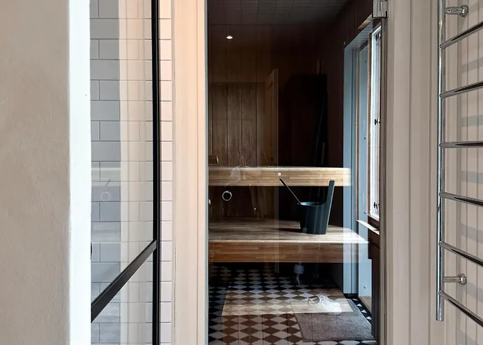 别墅 Elegant Lakeside House With Sauna & Jacuzzi *