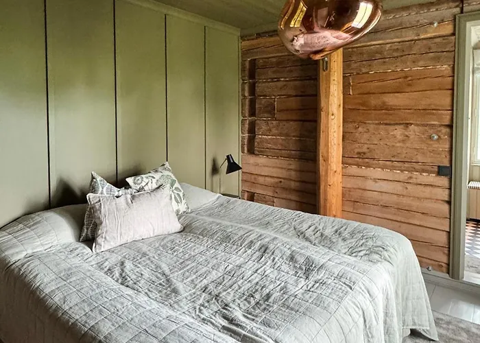 别墅 Elegant Lakeside House With Sauna & Jacuzzi