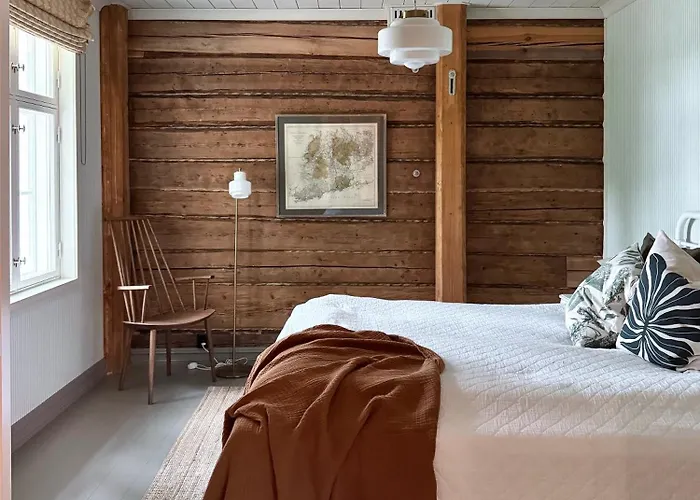 Elegant Lakeside House With Sauna & Jacuzzi 别墅 *