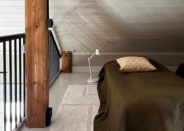 Elegant Lakeside House With Sauna & Jacuzzi Lohja